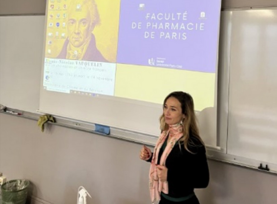 Paris Üniversitesi Eczacılık Fakültesi'nde Sunum