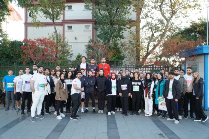 101 students participated in the Zeytinburnu Republic Run