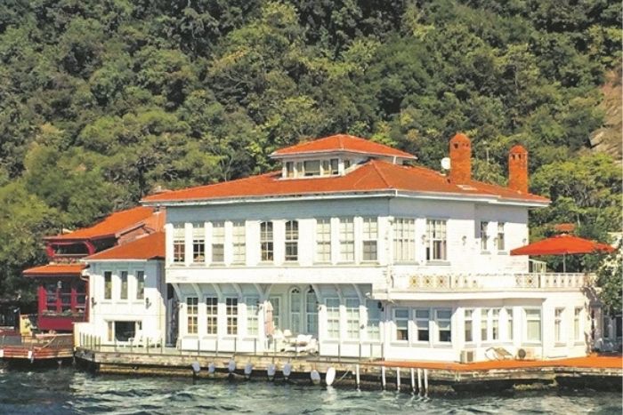 Pearls of the Bosphorus: 10 Iconic Mansions in İstanbul