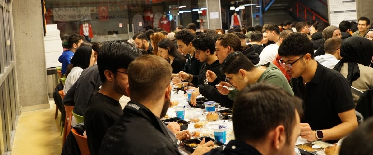 Altınbaşlılar Geleneksel iftar etkinliğinde buluştu 